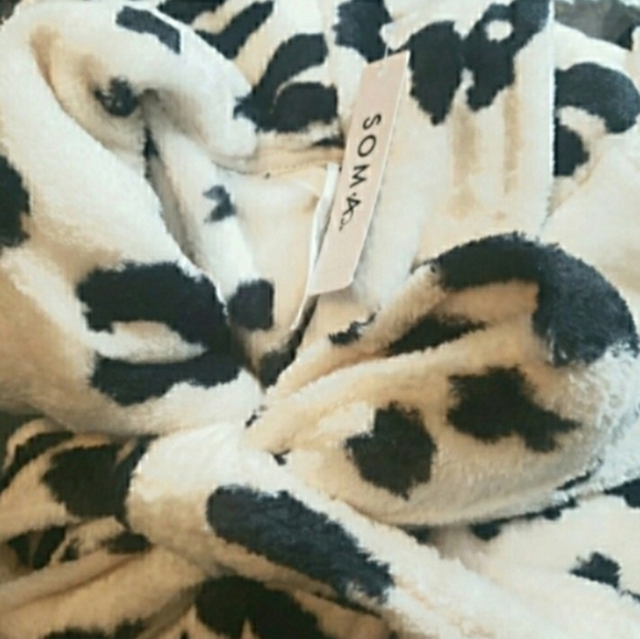 Leopard Robe Soma Luxury Ultra Soft L/XL NWT❤ Retail $84- - Picture 3 of 6